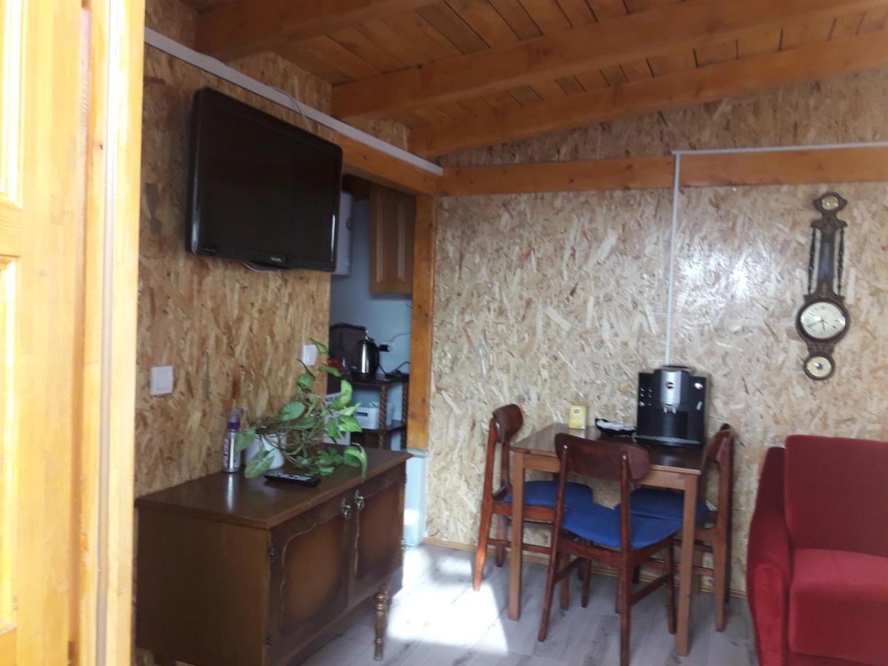 Obiteljski Apartman Borovi Visoko Exterior foto